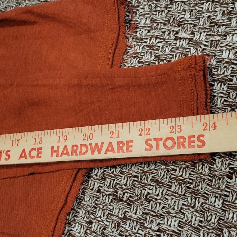 Mudd Ladies Rust Long Sleeve Lightweight Tshirt Medium - Picture 8 of 8